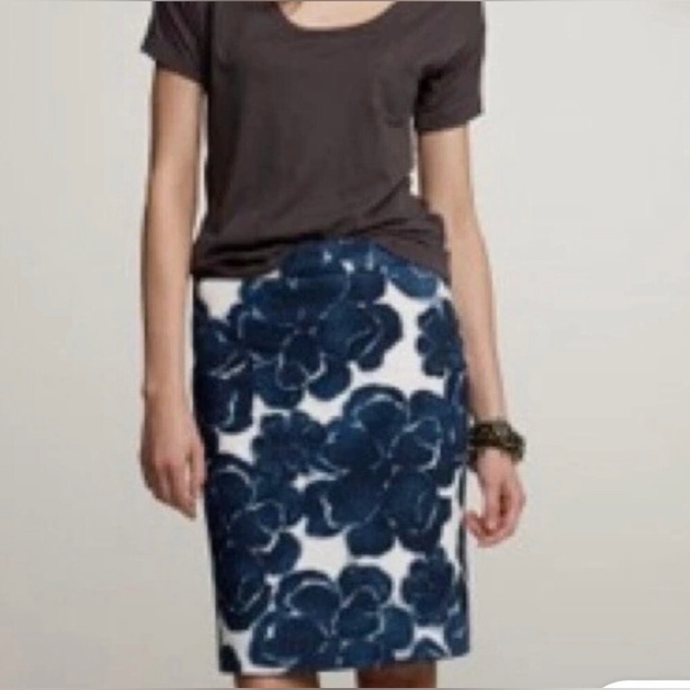 J. Crew Navy and White Floral Lined Pencil Skirt size 12